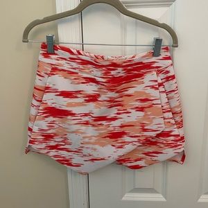AQUA Bloomingdales layered shorts size small